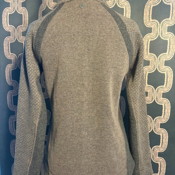 Prana Wool Sweater with asymetrical snap collar feature in Brown size XS - Picture 11 of 11